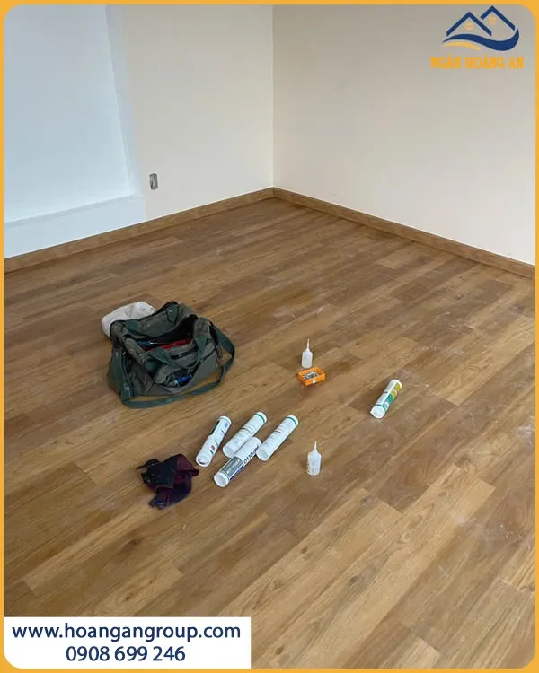 Sàn Nhựa Giả Gỗ Dán Keo Vinyl Floor LT1010